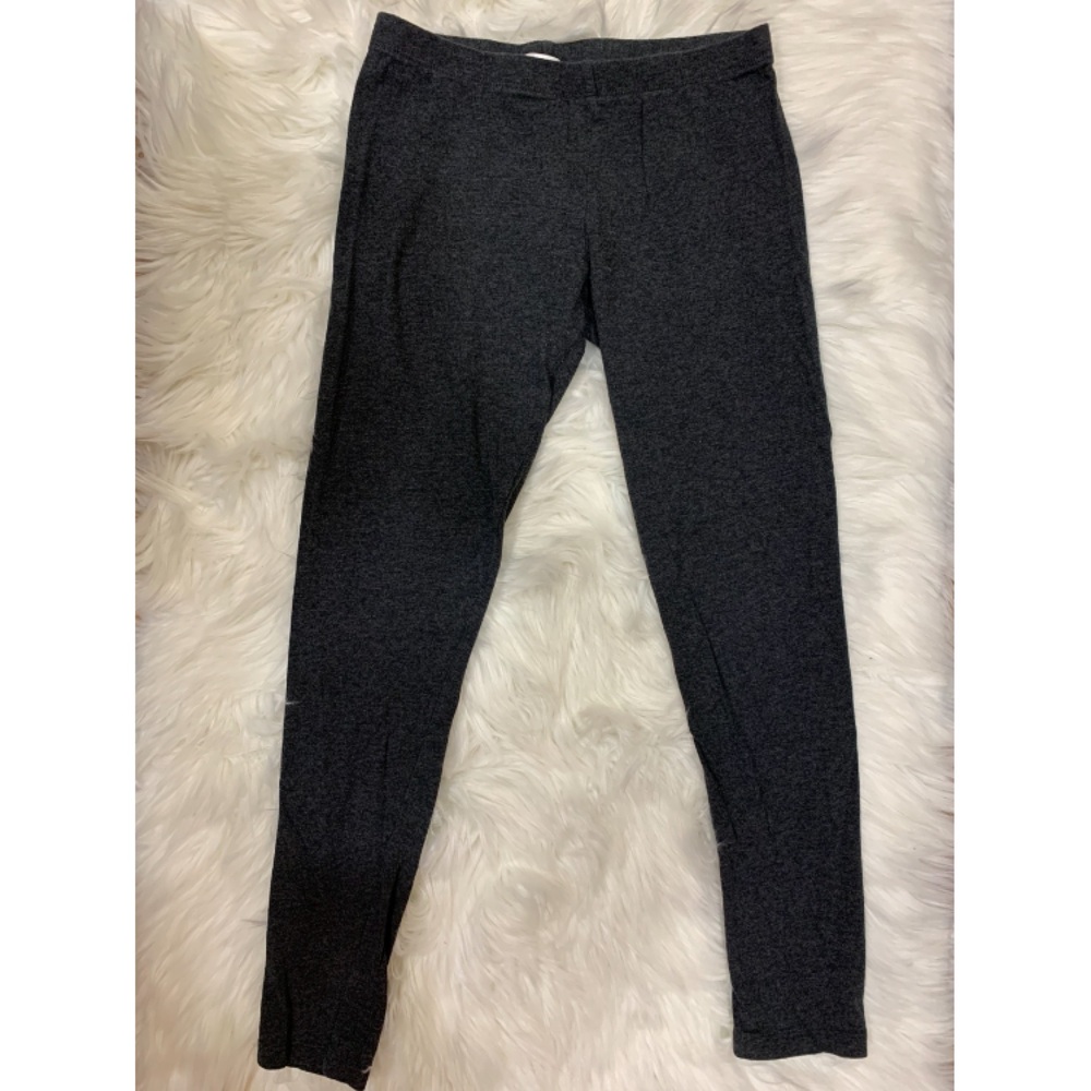 Dark gray leggings